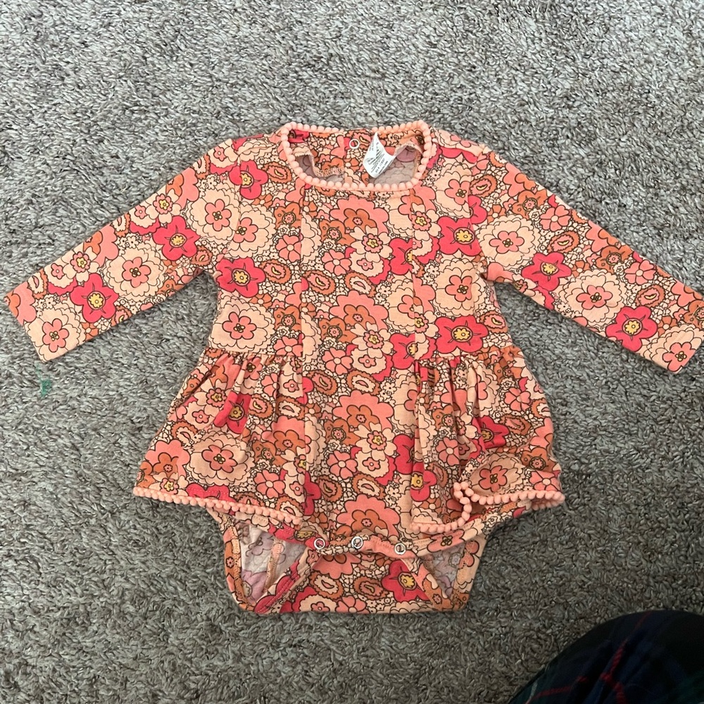 Kate Quinn 60’s Mod Burst Bodysuit